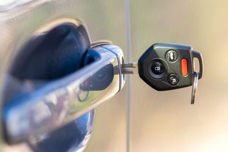 Automotive locksmith car key replacement service