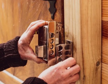 Professional lock rekeying service